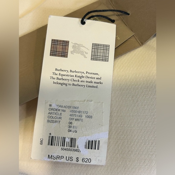 💛”Burberry” NWT Cream w/ Black Silk Side Piping & Deep V Back Tank Top Sz 4 US🖤 - Picture 12 of 14